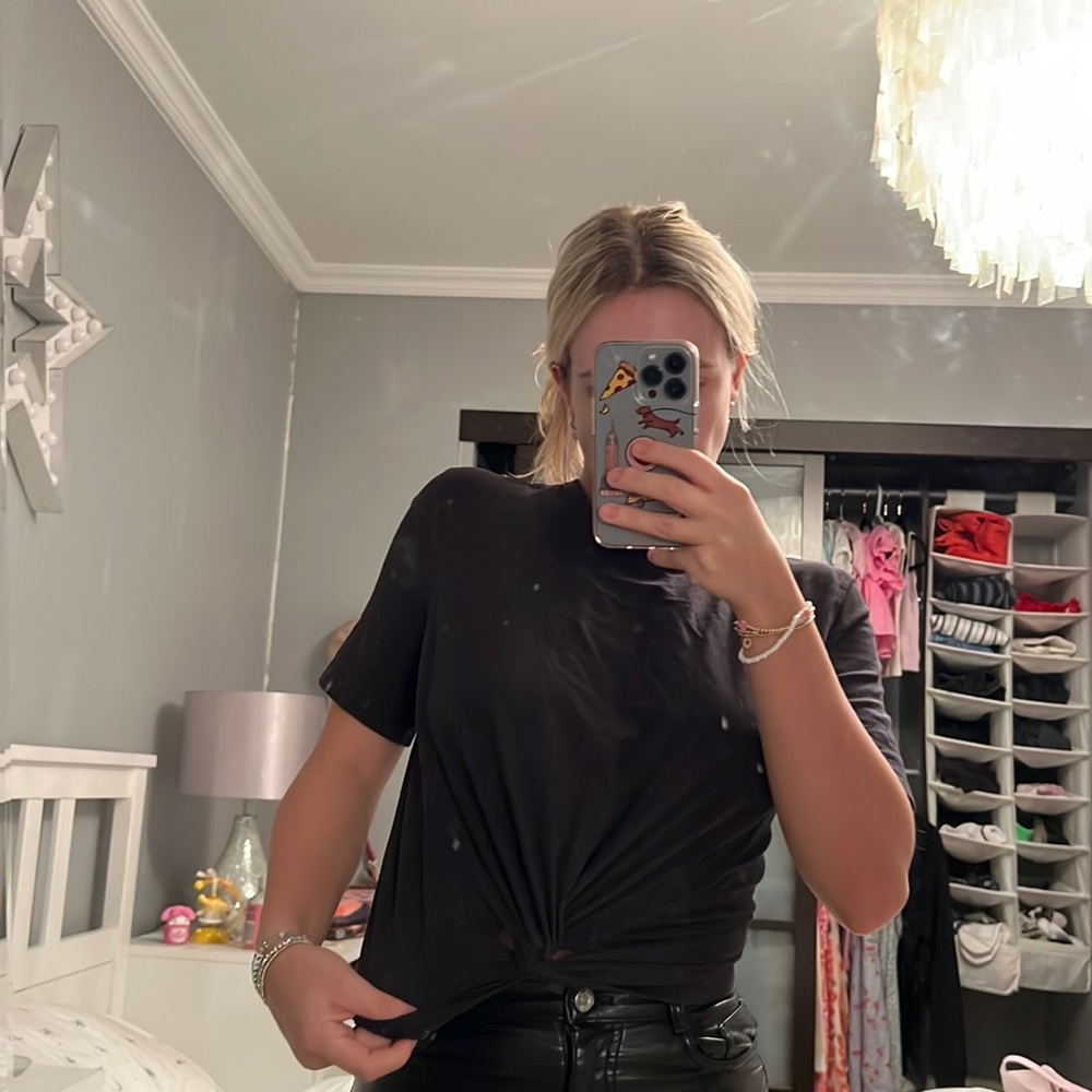 Lululemon Tie front Black tee